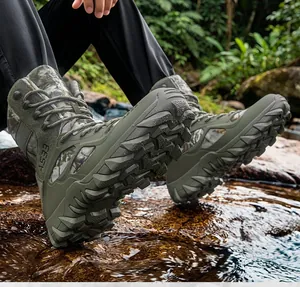 High-top camouflage tactical boots for men featuring heavy-duty anti-slip rubber outsoles