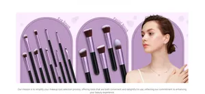 Set di 18 pennelli professionali per il trucco color viola uva per viso e occhi di alta qualità.