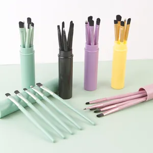 Ensemble de 5 pinceaux de maquillage pour les yeux avec étui de rangement voyage pastel