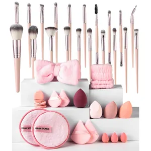 Detailansicht des kompletten 20-30-teiligen Make-up-Pinsel- und Schwammsets