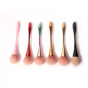 Set di 6 pennelli per trucco colorati con manici galvanizzati per polvere e fard