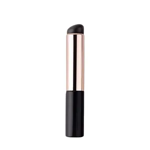 Mini pennello labbra portatile in silicone a testa rotonda per correttore e rossetto