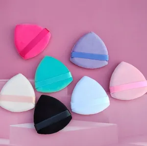 Set di 7 mini piumini da cipria triangolari ultra morbidi in vari colori vivaci