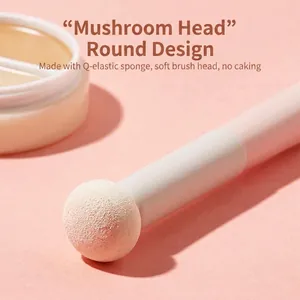 Tragbarer Concealer-Pinsel mit Pilzkopf und weichem Schwamm für makelloses Make-up