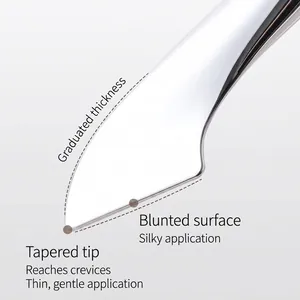 Espátula de maquillaje profesional de metal para una aplicación de base perfecta