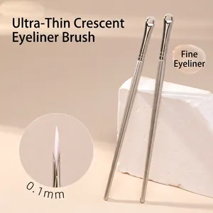 Professional Crescent Moon Shaped Eyeliner Brush Ultra Fine Detail Eyeshadow Brush For Lying Silkworm Lower Eyelid Precision Makeup Tool Synthetic Fiber Plastic Handle