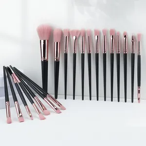 Vue détaillée du kit de 20 pinceaux de maquillage professionnels aux poils roses et manches noirs