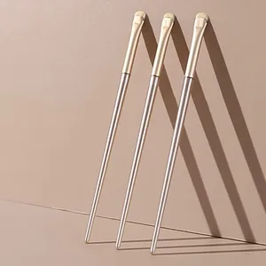 Professional set of 3 moon-shaped detail eyeshadow brushes for precision makeup application