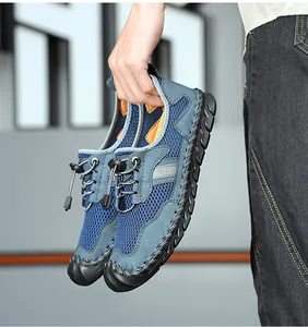 Chaussures de loisirs en maille bleue pour hommes, respirantes et à séchage rapide.