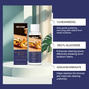 Vista dettagliata degli ingredienti del pulitore ottone Jakehoe con bicarbonato.