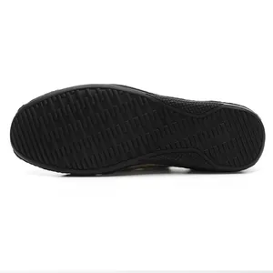 Detailed view of the black anti-slip rubber outsole for men's breathable summer casual shoes