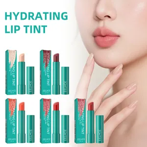 Detailansicht der EELHOE Lip Tint Nuancen mit Anwendungsbeispiel am Modell-Lippe