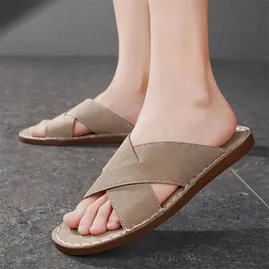Stijlvolle heren zomer sandalen met kruisbandjes en antislip zachte zool voor buiten