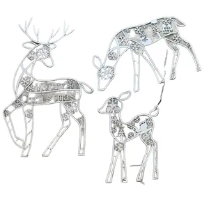 Set di 3 renne natalizie decorative per giardino con luci LED e motivi traforati festivi