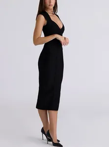 Elegante zwarte mouwloze midi-bandagejurk met diepe V-hals voor formele avondfeesten.