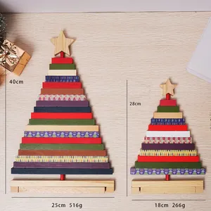 Decorazioni per alberi di Natale in legno impilati in due dimensioni con misure