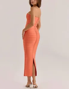 Détail de la vue arrière d'une robe midi bandage orange sexy sans bretelles