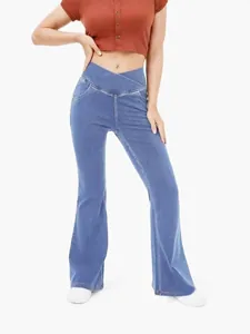 Yoga-Schlaghose mit hoher Taille und gekreuztem Bund in Denim-Optik für Damen