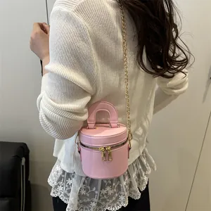 Elegante koreane Handtasche in Rosa mit Doppelreißverschluss und Goldkette für Damen