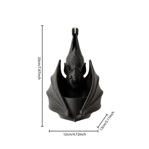 Dimensions détaillées du pot de fleurs suspendu en forme de chauve-souris gothique noir