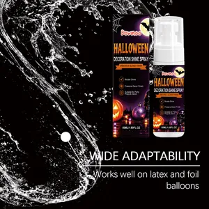Nahaufnahme von Halloween Deko Glanzspray mit Verpackung und Sprühflasche