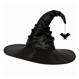 Vintage geplooide zwarte heksenhoed met vleermuisornament voor Halloweenfeest