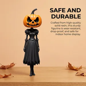 Vista detallada de una figura duradera de calabaza hecha de resina de alta calidad.