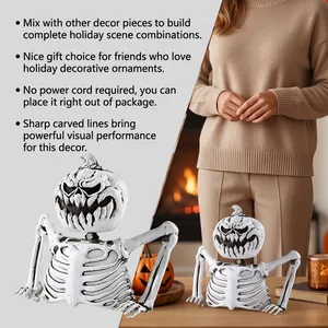 Nahaufnahme einer Halloween-Kürbiskopf-Skelettfigur in einer gemütlichen Wohnumgebung