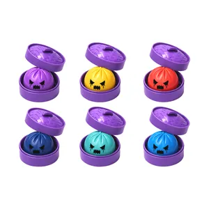 6er Set bunte Halloween Dampfbrötchen Fidget Toys mit Gruselgesichtern in lila Dämpfern