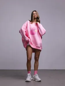 Felpa rosa oversize con simpatica stampa a papera per donna stile casual