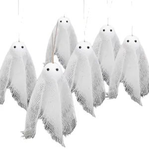 Weiße Halloween-Geister-Hängedekoration aus Netzstoff mit Perlenaugen