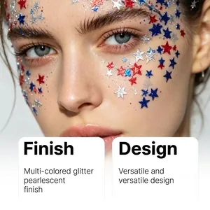 Détail en gros plan de paillettes en forme d'étoile colorée avec un joli fini perlé.