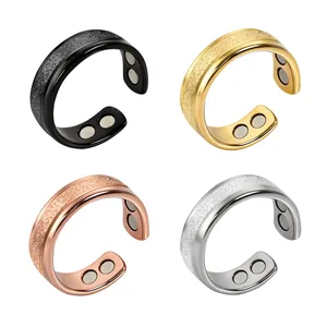 Set of four adjustable magnetic rings with frosted glitter finish and open design