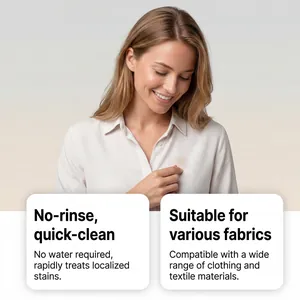 Détail montrant un spray de nettoyage sans rinçage éliminant les taches sur un tissu blanc