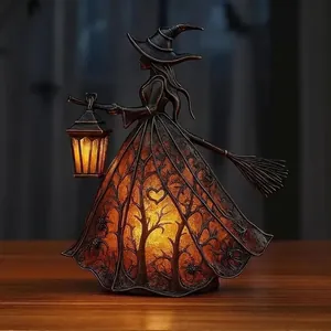 Statue de sorcière d'Halloween en résine gothique avec lanterne lumineuse décorative