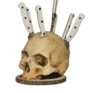 Einzigartiger Messerhalter im Gothic-Stil mit Totenkopf für Halloween-Dekoration