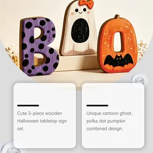Detailansicht des 3-teiligen Halloween-Holzschilds BOO mit süßem Geist- und Kürbismotiv.