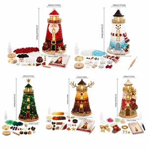 Vari stili di kit fai-da-te per faro di Natale in vetro marino con componenti e misure
