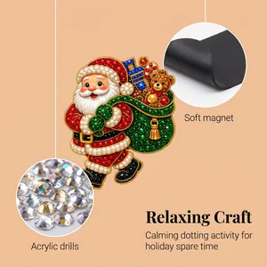 Détails d'un aimant de réfrigérateur DIY Père Noël avec diamants acryliques et aimant