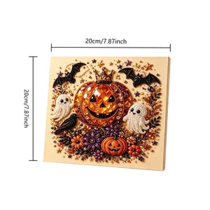 Detail view of 20x20cm Halloween DIY diamond painting with pumpkin and ghost motifs