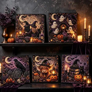 Kit artistici con mosaico di perle 3D di Halloween su uno scaffale decorativo