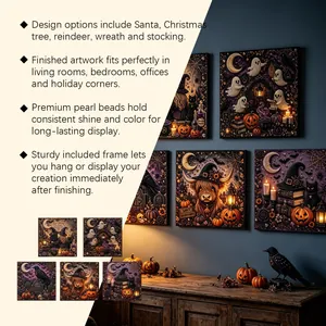 Dettaglio dell'arte del mosaico di perle 3D di Halloween con zucche e fantasmi.