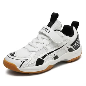 Lichte badminton- en tennisschoenen voor meisjes in wit met ademend mesh