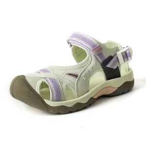 Professional closed-toe beach sandals for women with quick-dry mesh and non-slip sole