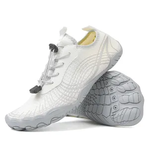 Scarpe da scoglio unisex professionali ad asciugatura rapida in bianco e grigio per il nuoto