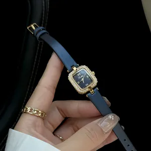 Damen Luxus Quadratisch Armbanduhr Sonnenstrahl Zifferblatt Lederarmband Strass Besetzt Wasserdicht Quarzwerk Mode Zeitmesser