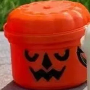 Mini Halloween Kürbis Süßigkeiten Eimer Geschenkbox mit Jack-o-Lantern Gesicht Design