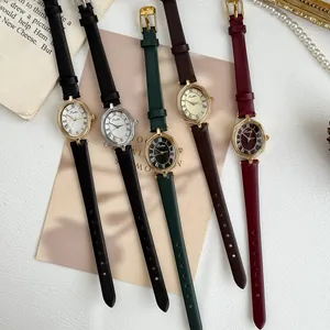 Collezione di orologi al quarzo vintage da donna con cinturini in pelle colorati