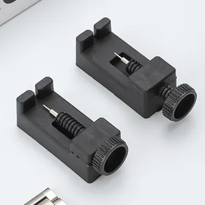 Professionelle Nahaufnahme von Uhrenarmband-Kürzer-Werkzeugen für die Glieder-Anpassung