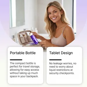 Détail des comprimés de dentifrice violets portables dans un flacon de voyage compact
